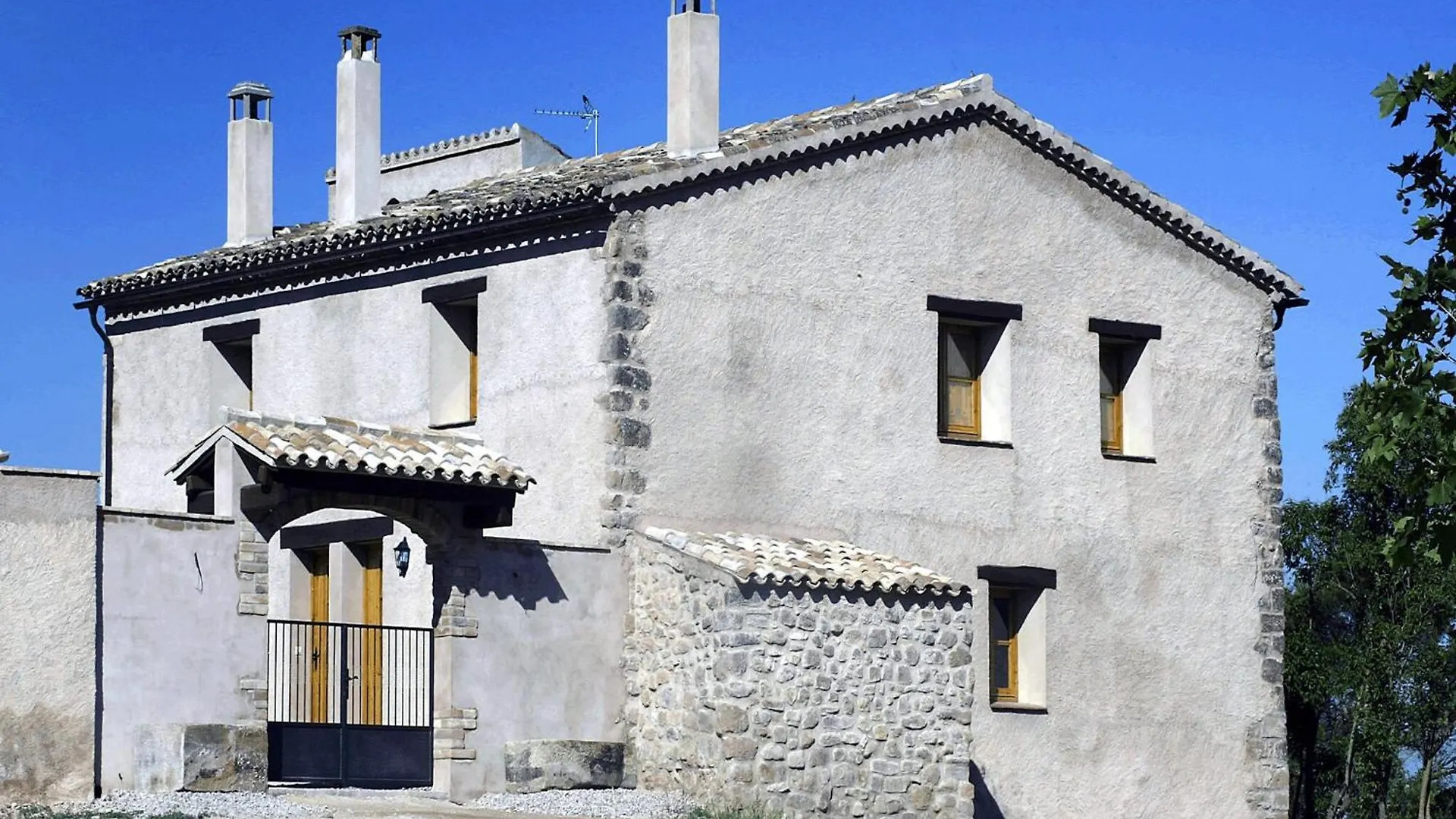 17Th Century Farmhouse In Bages Near Montserrat Castellfollit del Boix Spain