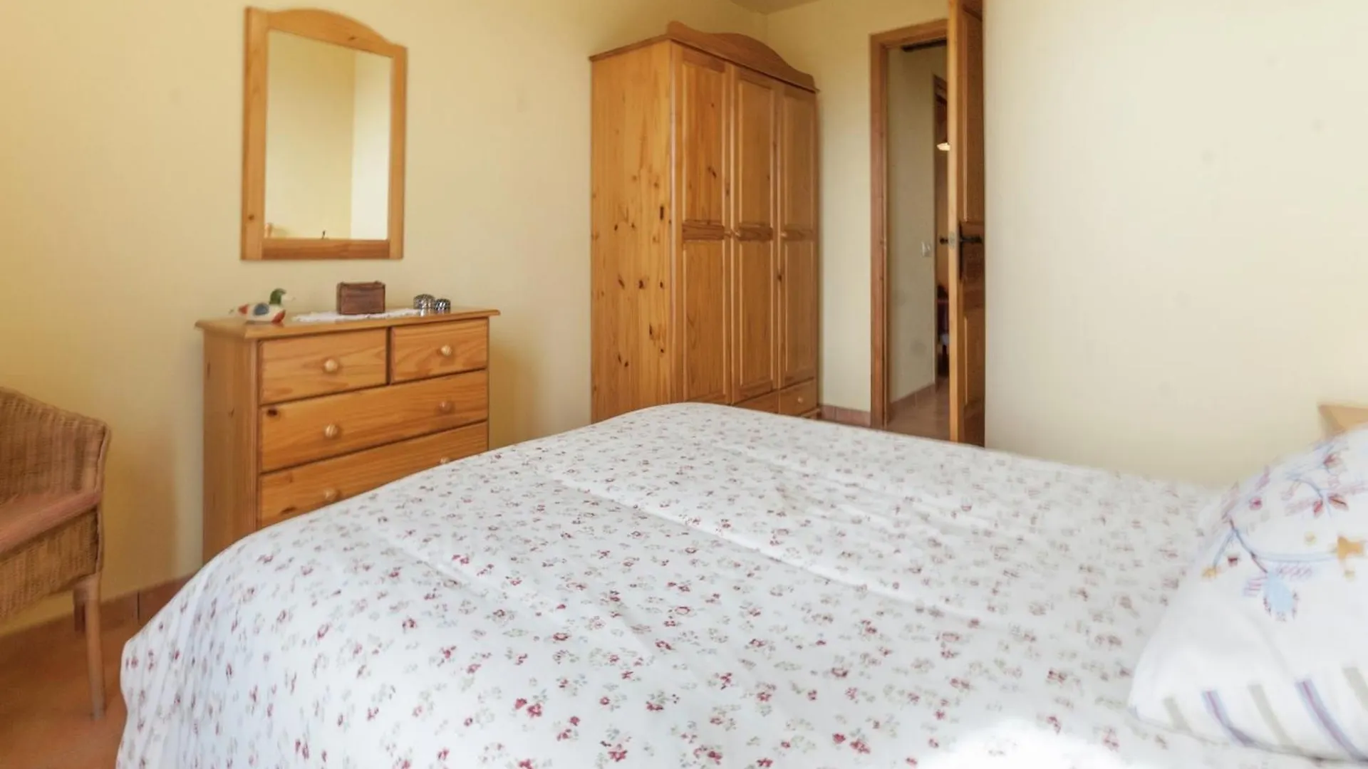 Holiday home 17Th Century Farmhouse In Bages Near Montserrat Castellfollit del Boix