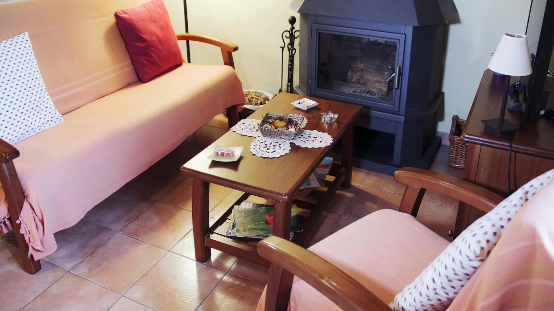 17Th Century Farmhouse In Bages Near Montserrat Castellfollit del Boix 0*,