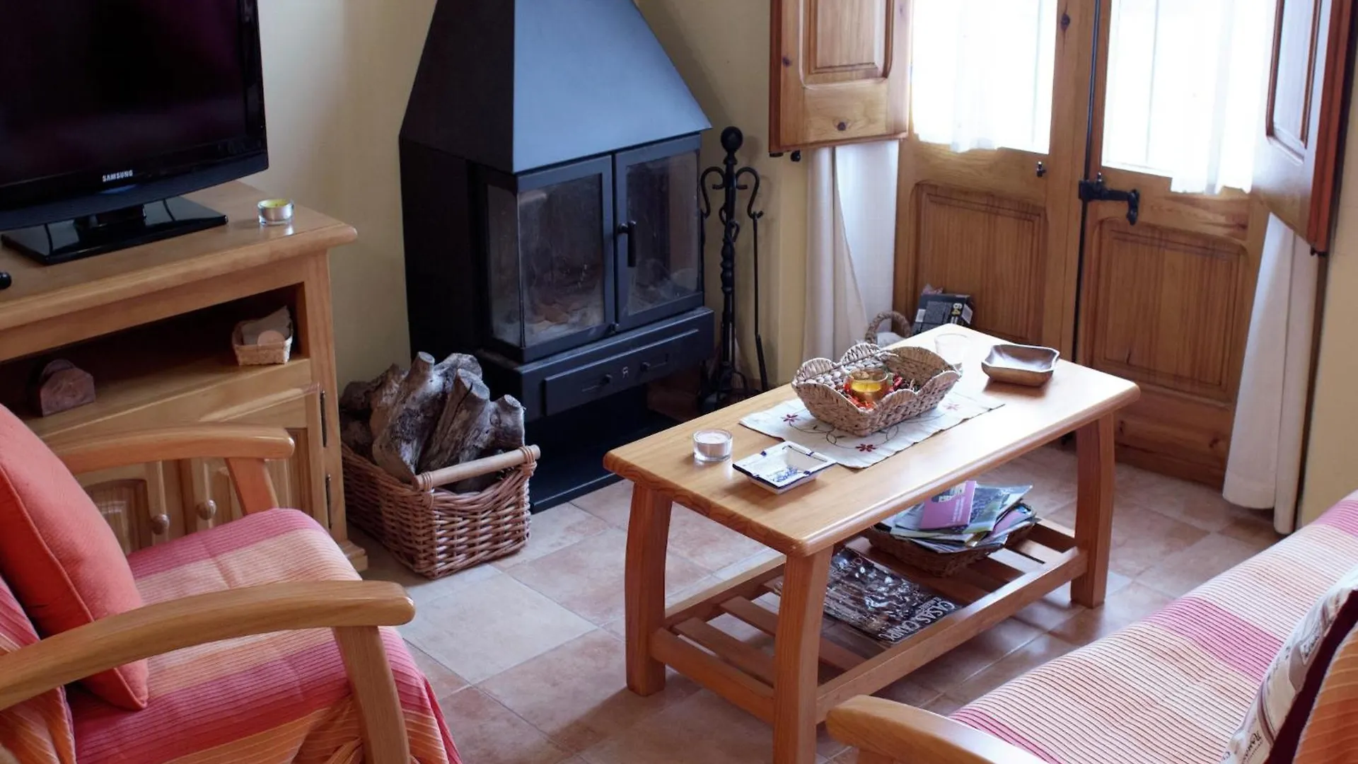 17Th Century Farmhouse In Bages Near Montserrat Castellfollit del Boix Holiday home