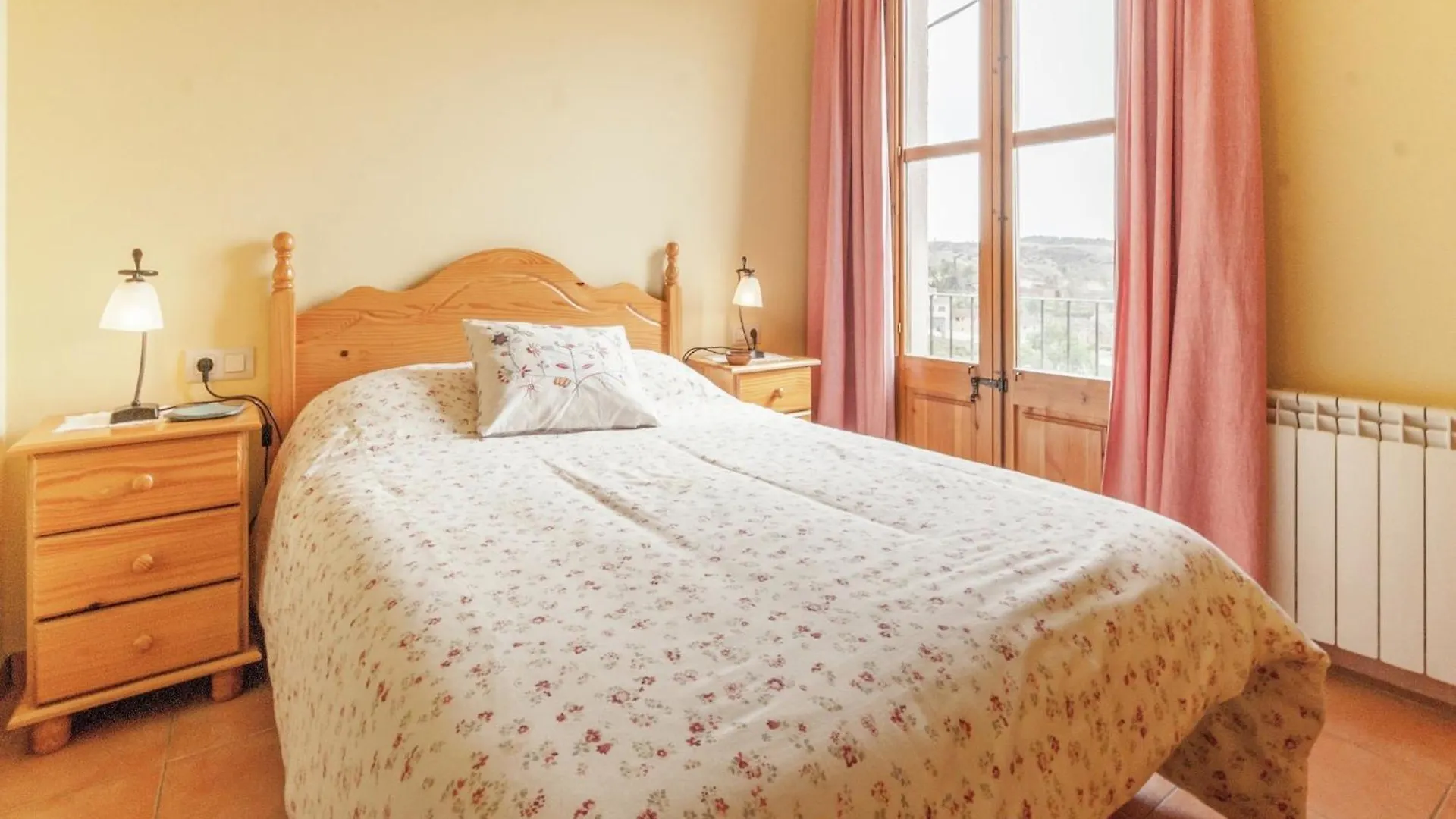 Holiday home 17Th Century Farmhouse In Bages Near Montserrat Castellfollit del Boix