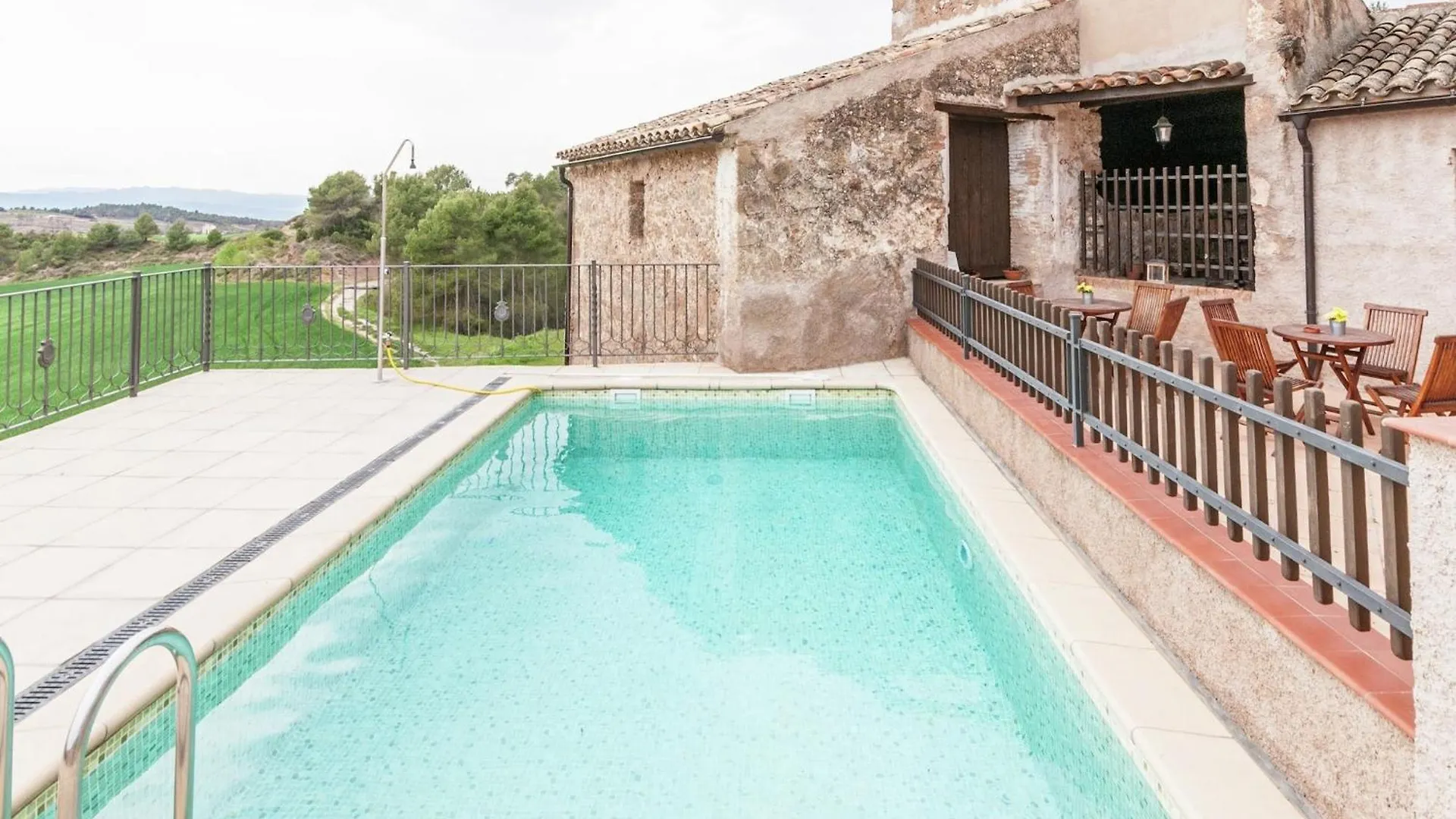 17Th Century Farmhouse In Bages Near Montserrat Castellfollit del Boix