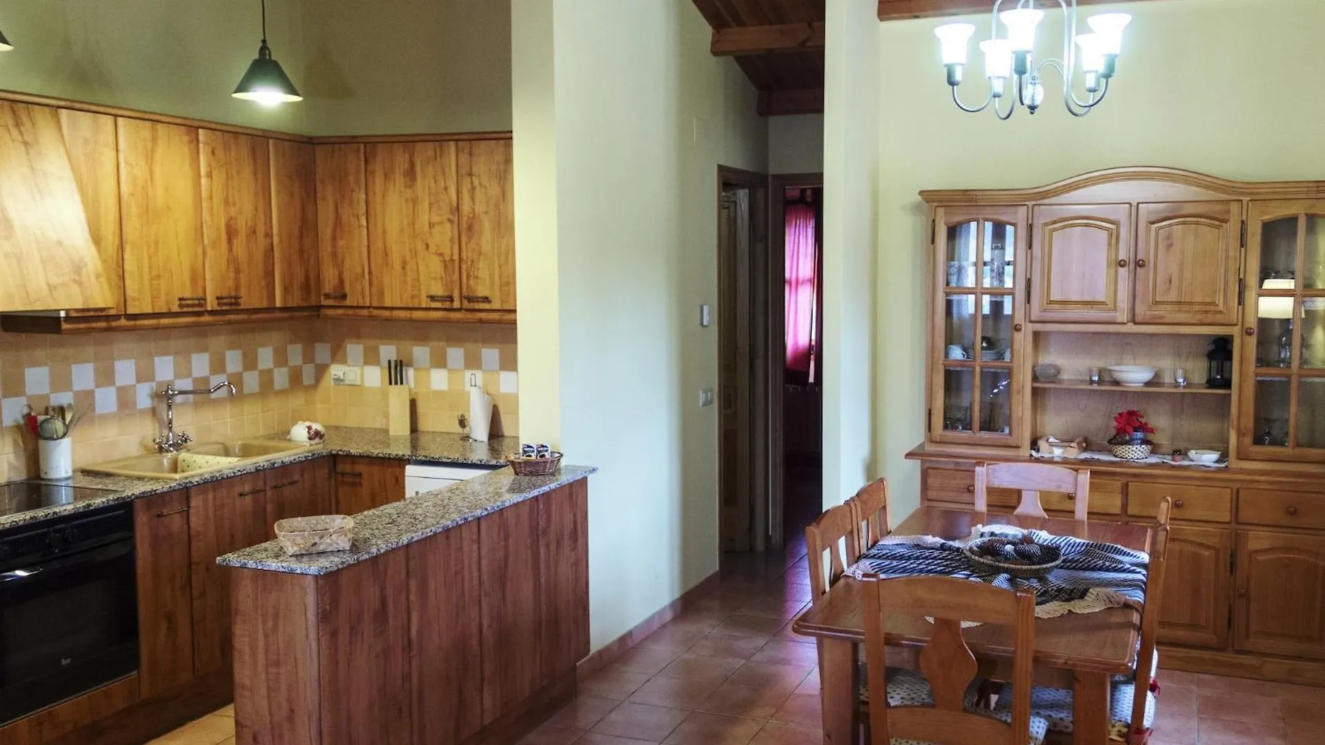 17Th Century Farmhouse In Bages Near Montserrat Castellfollit del Boix