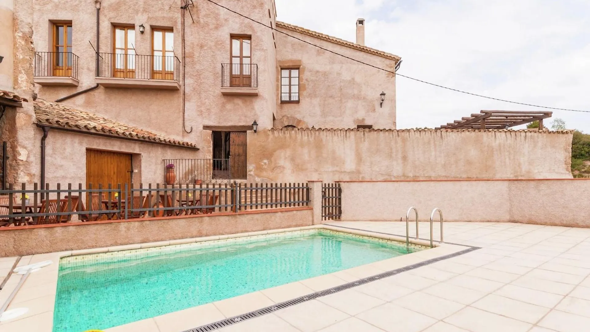 Holiday home 17Th Century Farmhouse In Bages Near Montserrat Castellfollit del Boix